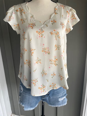 Ivory Floral Print Scallop Top